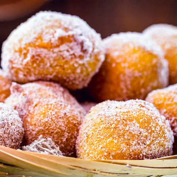 Bolinhos de chuva, los buñuelos tradicionales de Brasil más fáciles y deliciosos que he probado nunca (¡no solo para días de lluvia!)