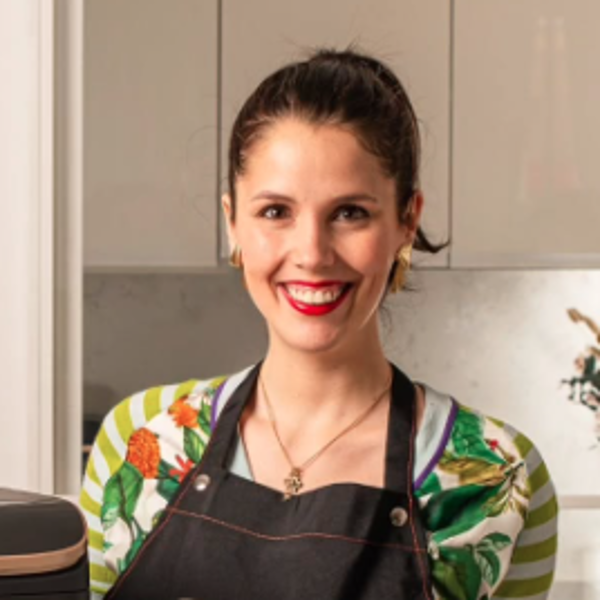 La tarta Tatin de Clara Villalón: "Hacer la masa casera es diferenciador. Luego debes dejarla enfriar muy bien en la nevera para poder estirarla"