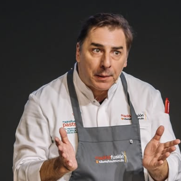 Jordi Roca, chef, y sus trucos para hacer helados caseros: "el aire es esencial para que el helado sea ligero"