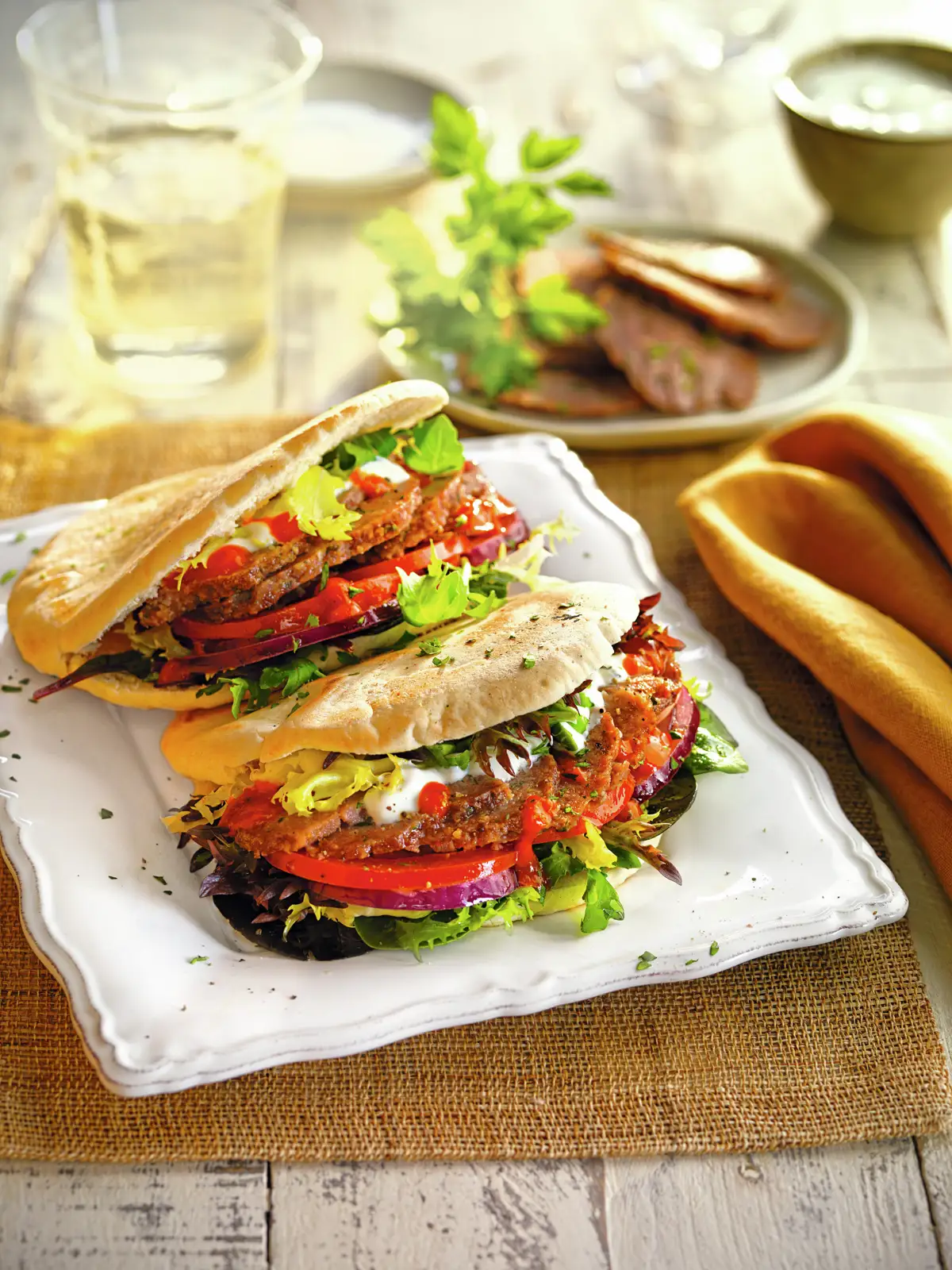 Pan de pita con carne picada