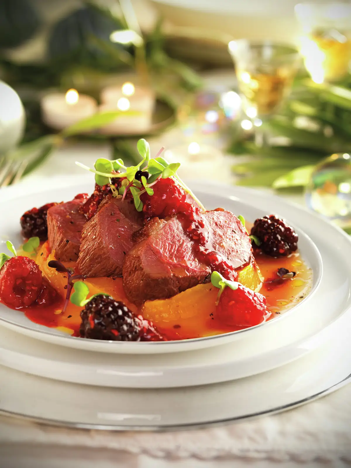 paso_a_paso_para_realizar_magret_de_pato_con_calabaza_y_salsa_de_frutos_rojos_resultado_final