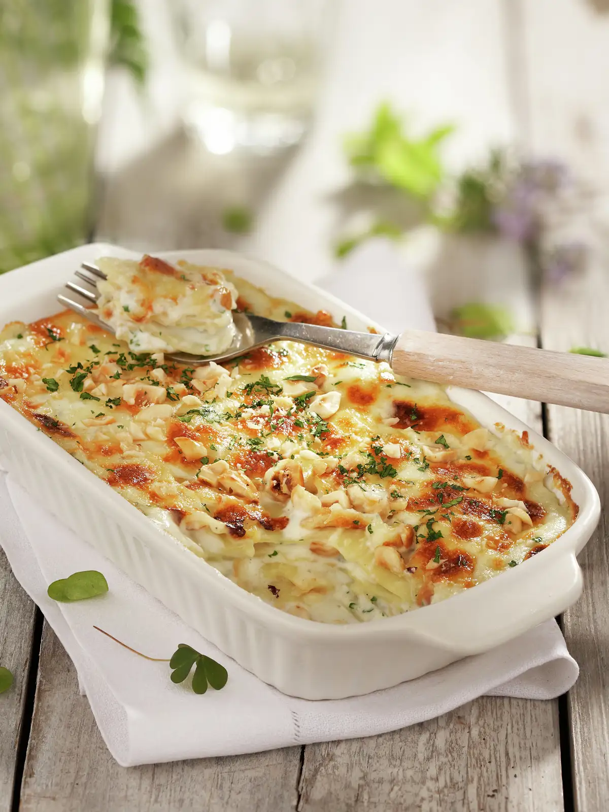 LASAÑA CON QUESO AZUL Y AVELLANAS.
