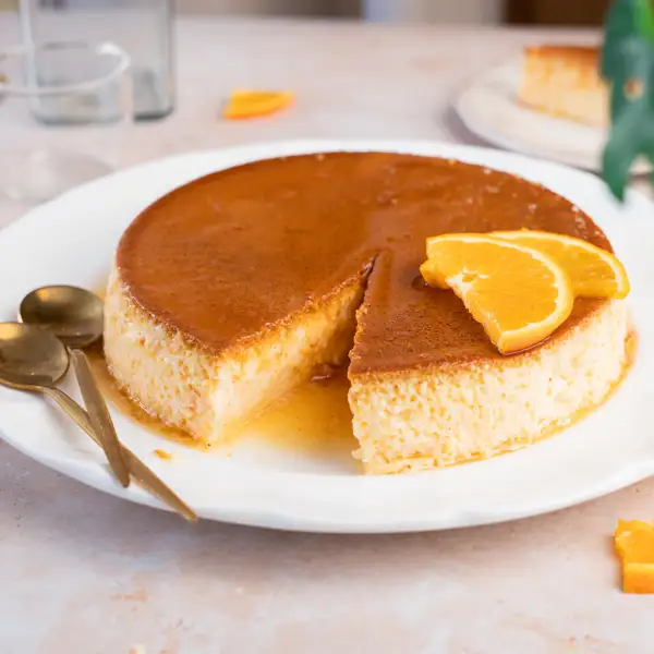 Flan de queso cottage: el desayuno proteico que preparo con antelación (y es también mi postre favorito)