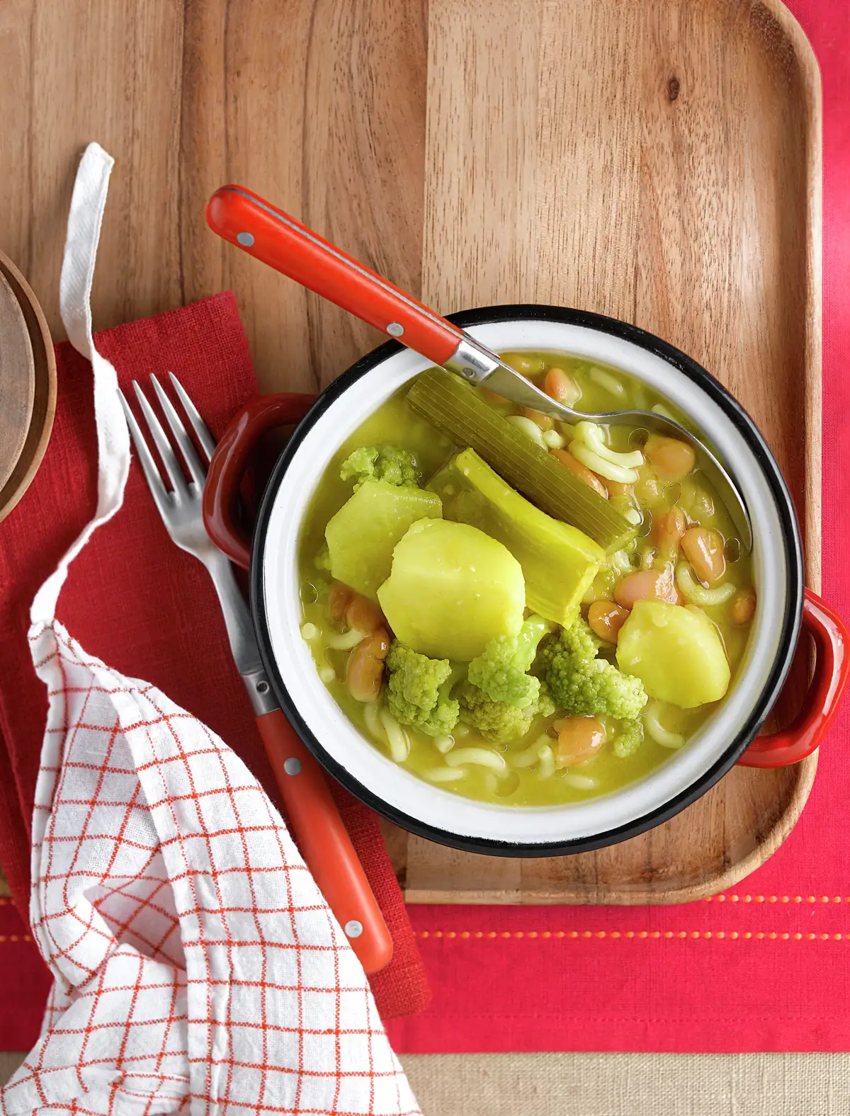 SOPA DE ALUBIAS.