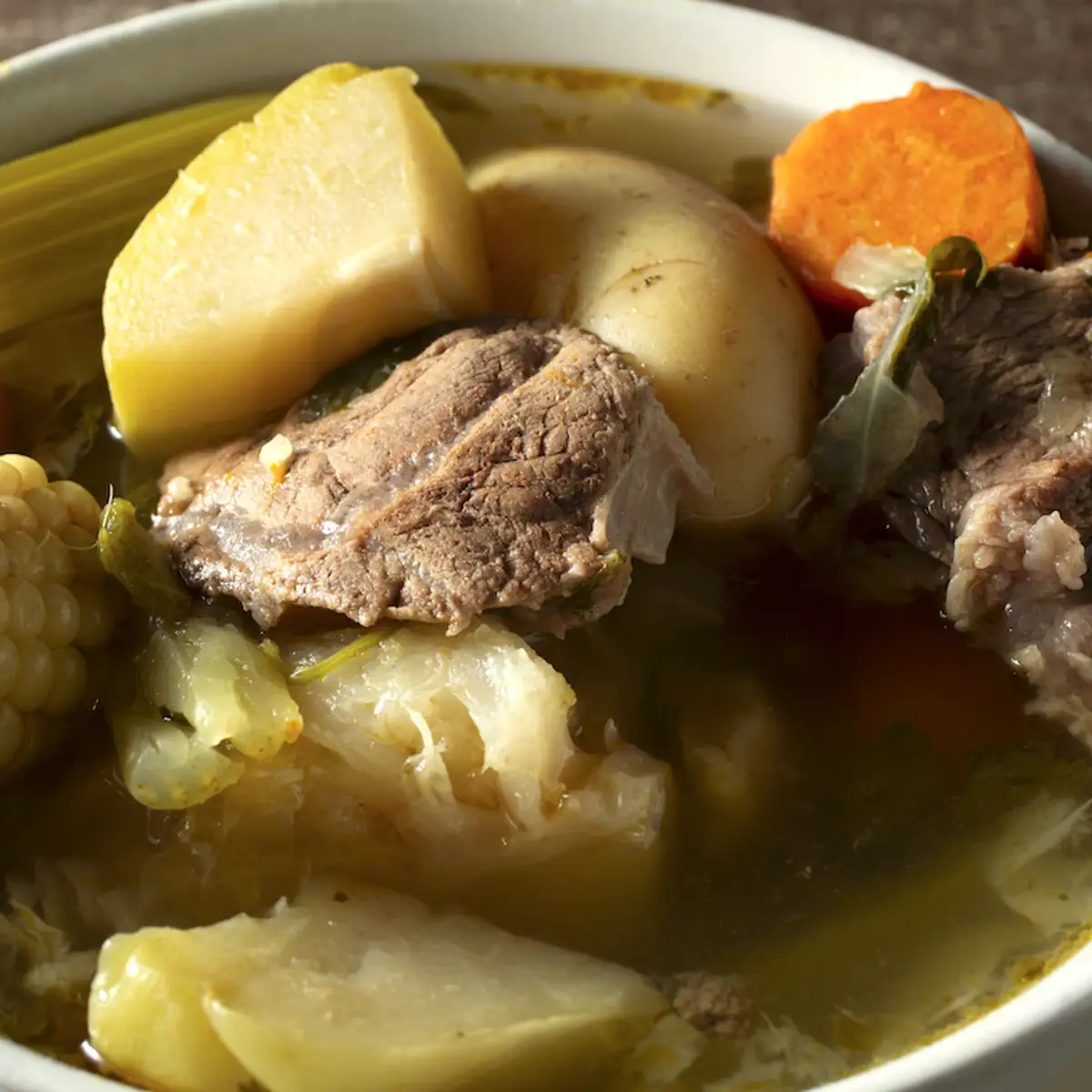 Caldo de res