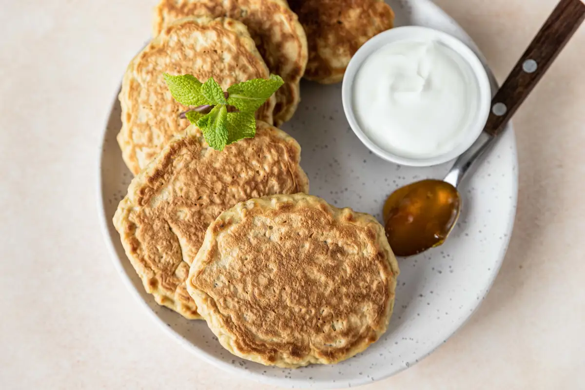 Tortitas de manzana y yogur griego