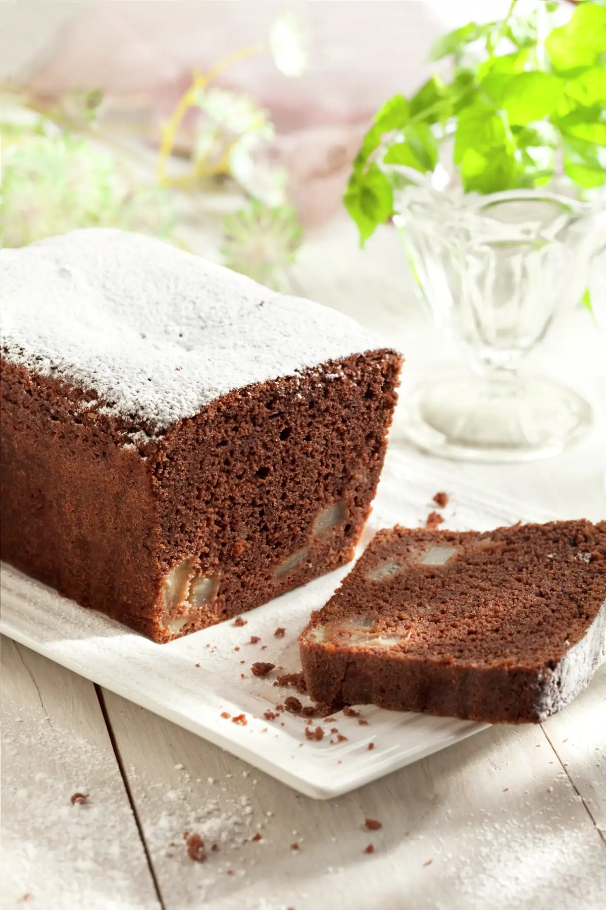BIZCOCHO DE CHOCOLATE CON PERAS.