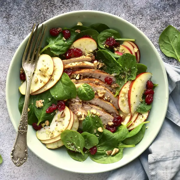 Ensalada de pavo y manzana