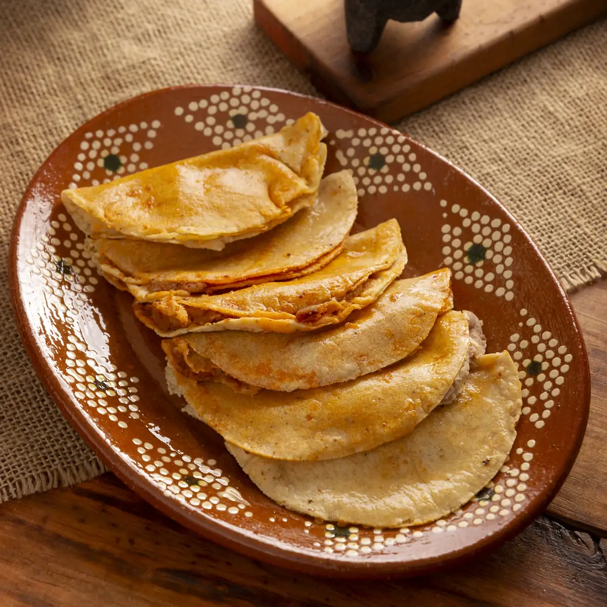 Tacos de canasta iStock 2196290196