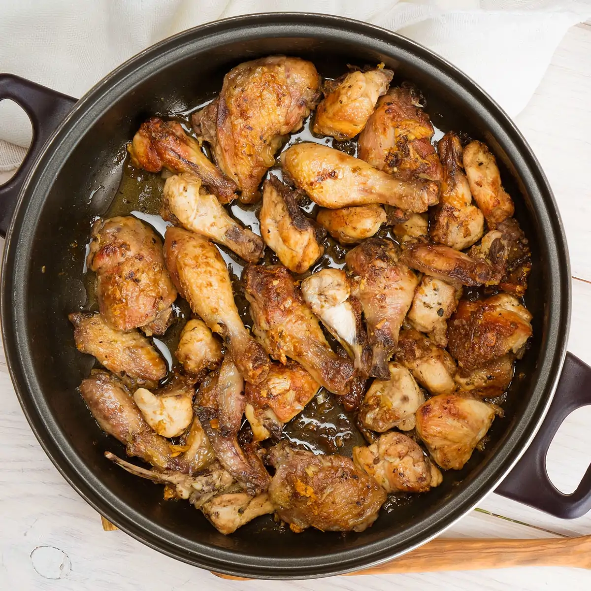 Pollo al ajillo