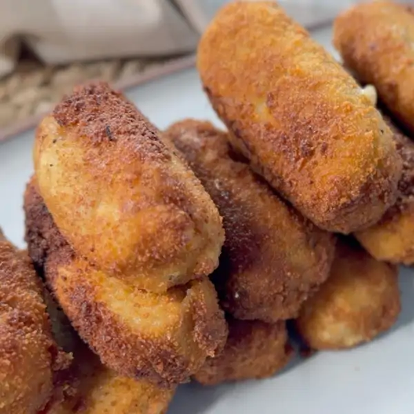 Ni de jamón ni de huevo: estas croquetas de berenjena y queso brie sorprenden con su cremosidad y delicioso sabor