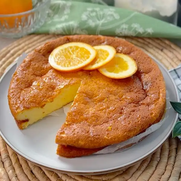 Si te has cansado de la tarta de queso, esta sustituta es más ligera y tiene el toque cítrico de la naranja