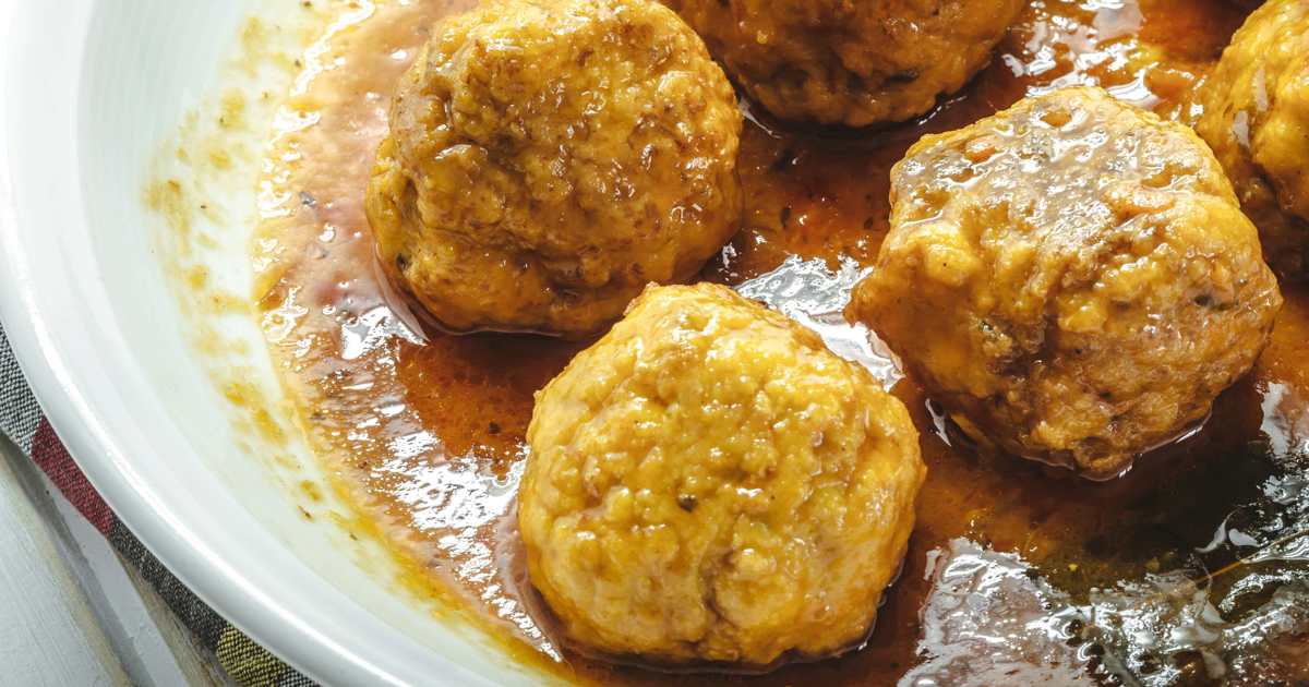 Parecen albóndigas, pero es un guisillo de huevo...