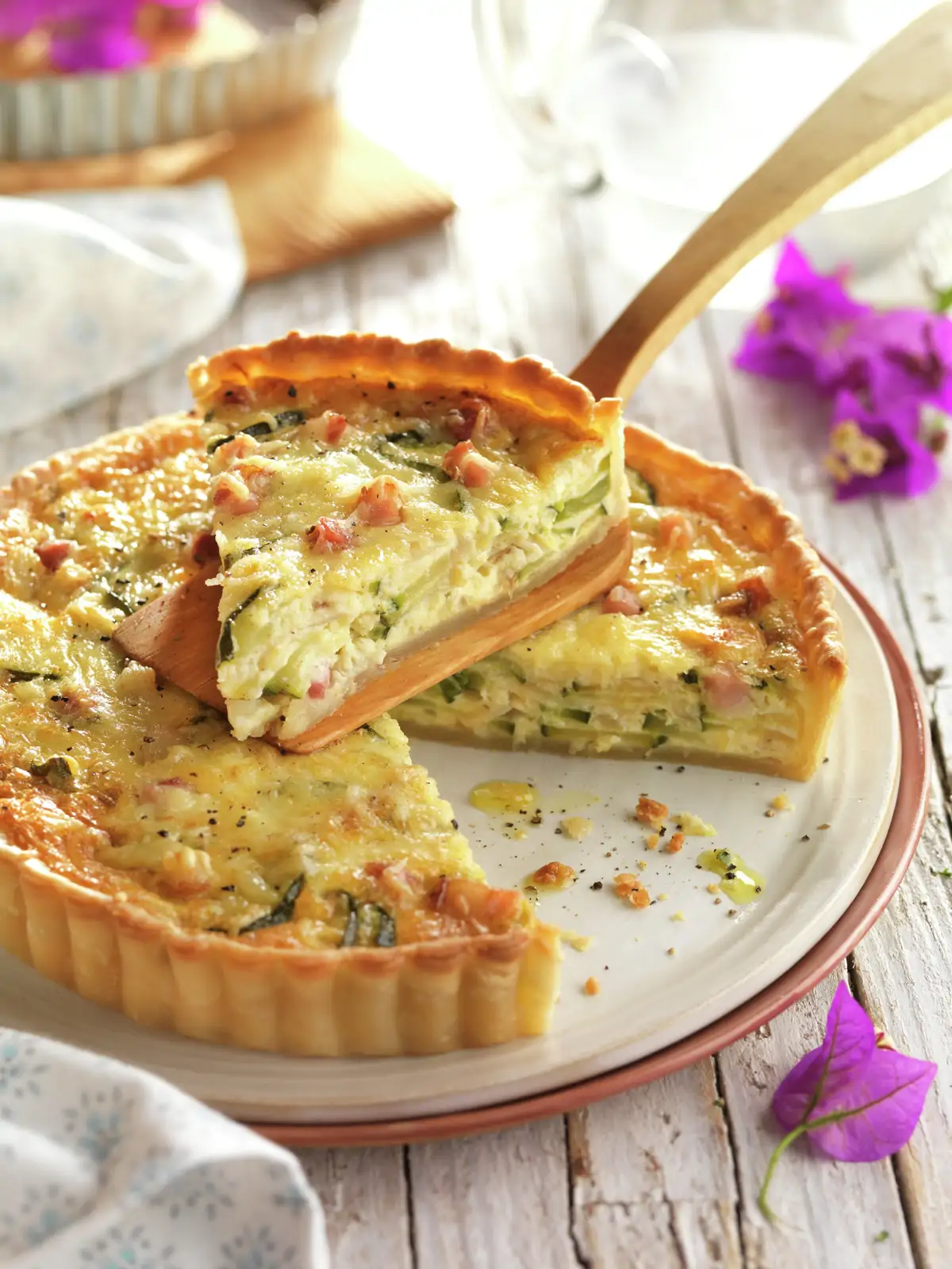 PASO A PASO PARA HACER QUICHE DE BEICON, CALABACÍN Y QUESO: RESULTADO FINAL.