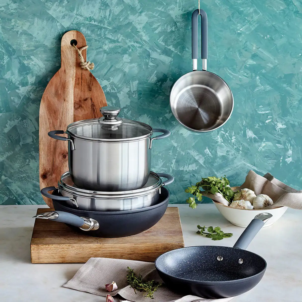 Menaje de cocina de la marca BRA de rebajas