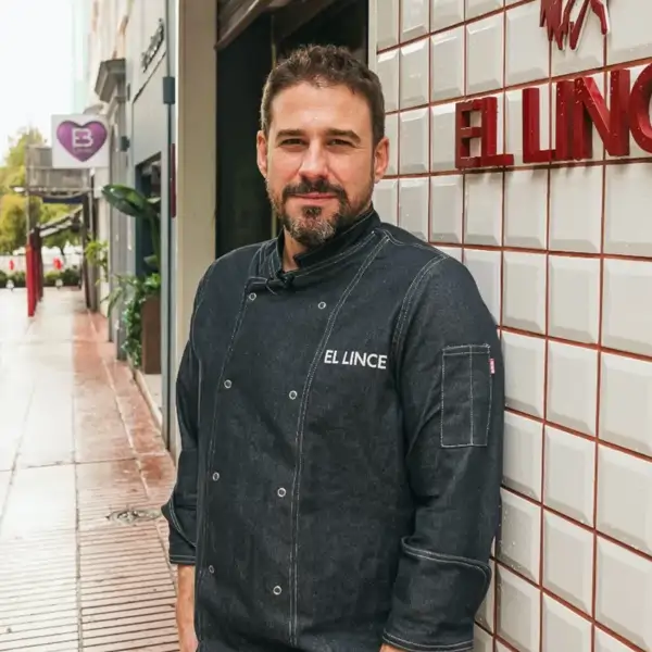 Javier Estévez, chef y sus 3 trucos para el salmorejo: "Vais a hacer un salmorejo cinco estrellas"