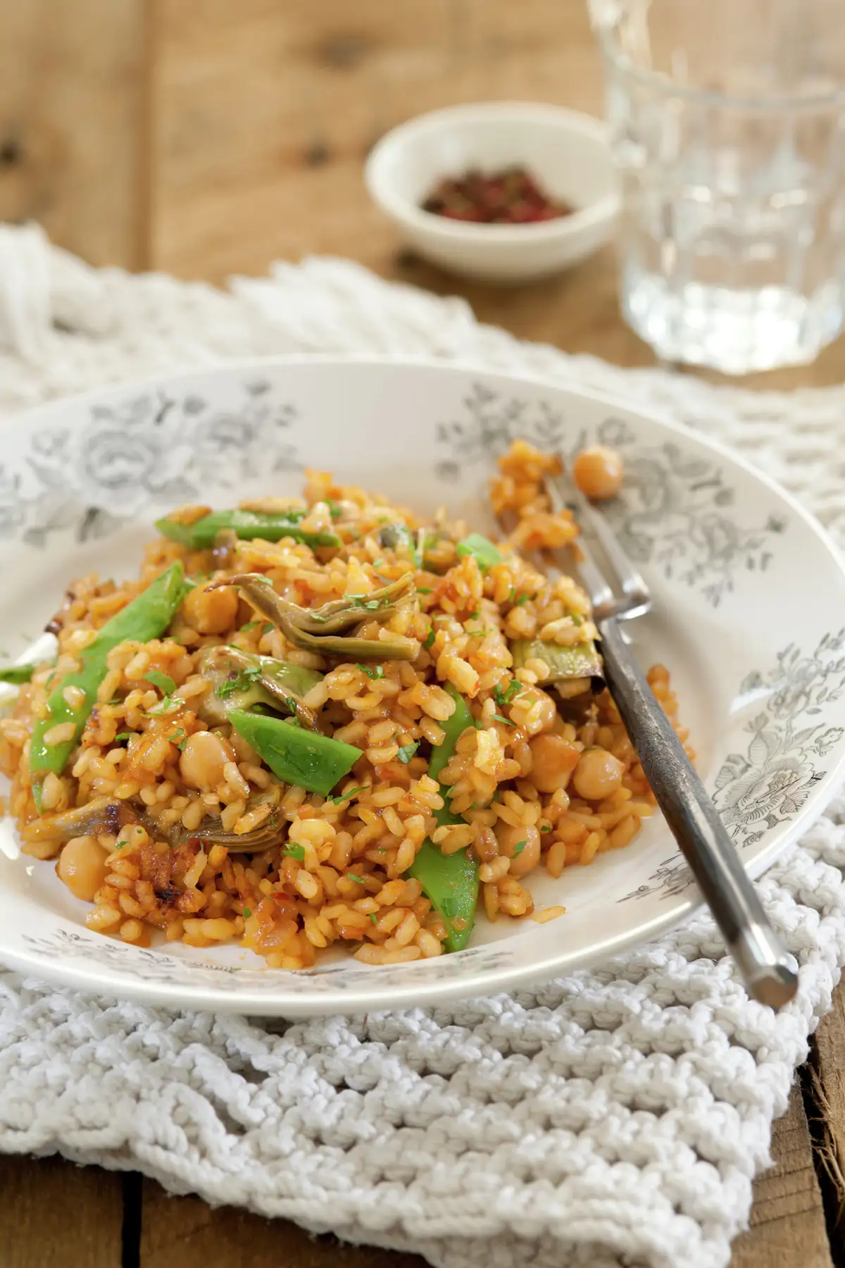 ARROZ CON JUDÍAS VERDES, ALCACHOFAS Y GARBANZOS.