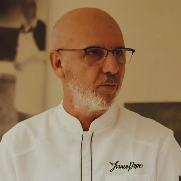 Franco Pepe, el mejor pizzero del mundo: "He arriesgado mi vida al cambiar la pizza margarita en Nápoles, pero ahora lo hacen otros chefs"