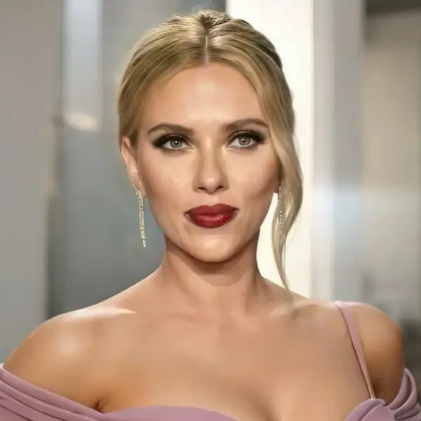 Scarlett Johansson 