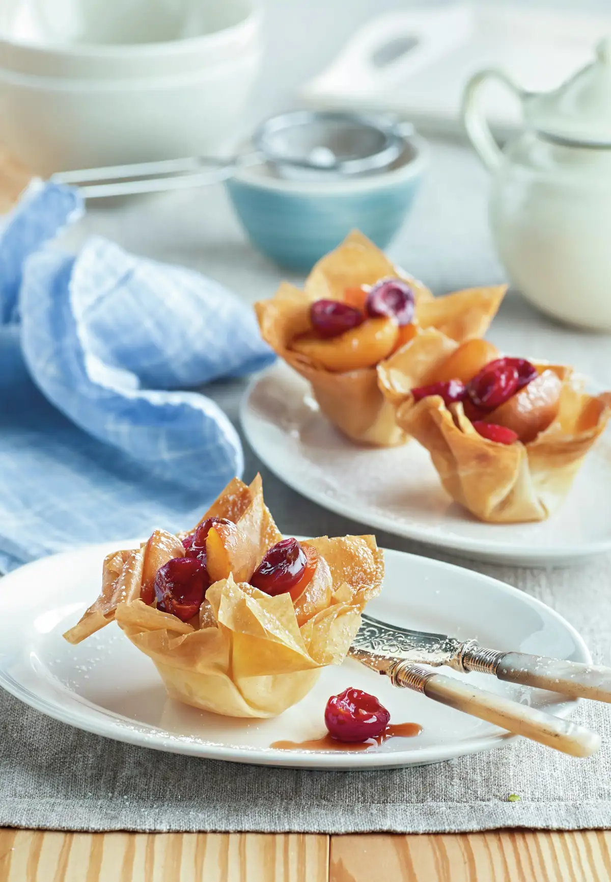 paso_aTartaletas crujientes con crema y frutas