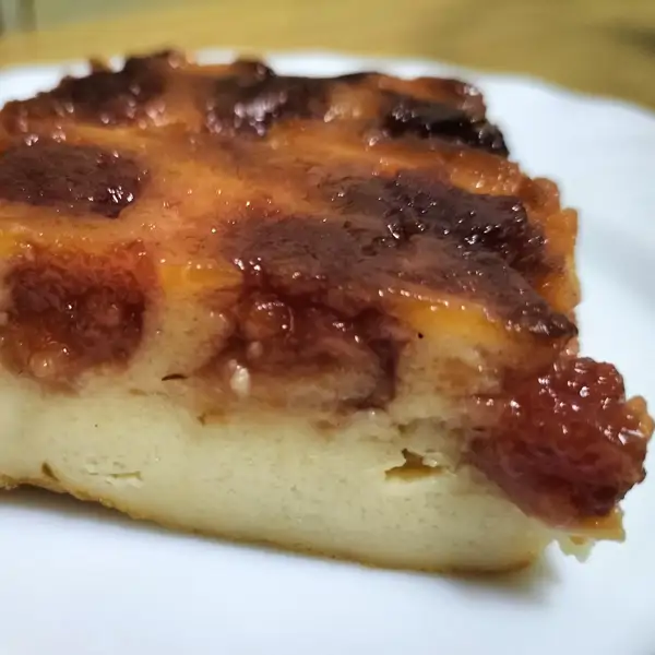Con quesitos y sin queso crema: la tarta de queso y membrillo fácil que puedes hacer en menos de una hora