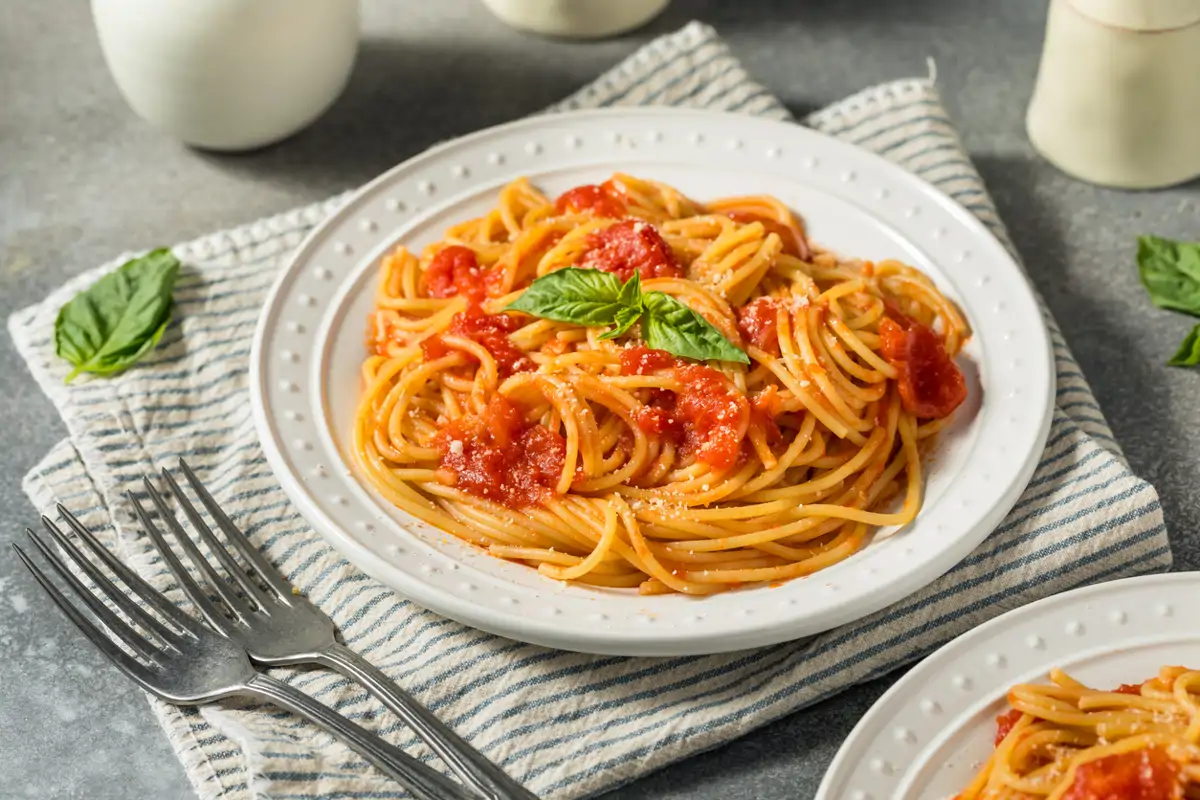Espaguetis a la napolitana