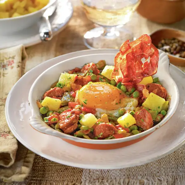 Chef Jordi Cruz: "El color del huevo y de la yema no son importantes. Para saber si es fresco usa el truco del vaso de agua"